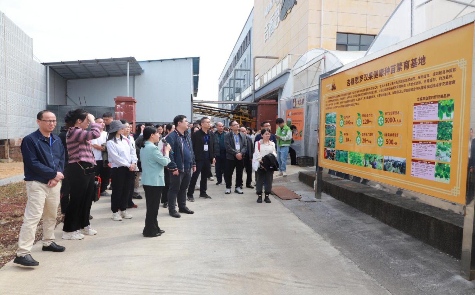 5ccd188f6f36de3273b85637c63163e